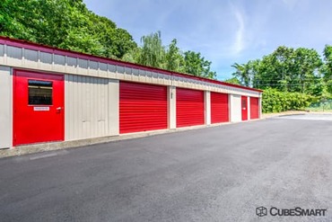 CubeSmart Self Storage - 171 Cedar St Branford, CT 06405