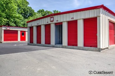 CubeSmart Self Storage - 171 Cedar St Branford, CT 06405
