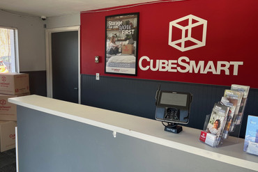 CubeSmart Self Storage - 76 Sanford St Hamden, CT 06514