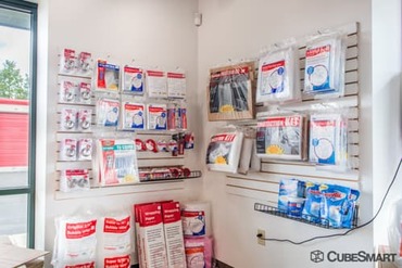 CubeSmart Self Storage - 166 Adams St Manchester, CT 06042