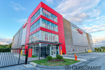CubeSmart Self Storage - 391 N Frontage Rd New London, CT 06320