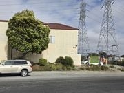 Extra Space Storage - 345 Shaw Rd South San Francisco, CA 94080