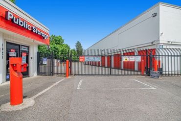 Public Storage - 1921 N Gantenbein Ave Portland, OR 97227