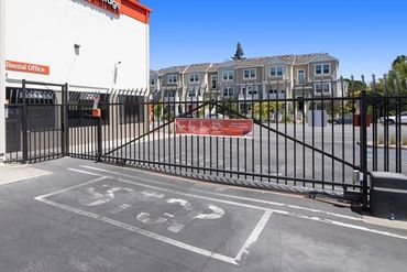 Public Storage - 830 N Rengstorff Ave Mountain View, CA 94043