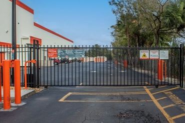 Public Storage - 2275 N Semoran Blvd Orlando, FL 32807