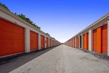 Public Storage - 7200 W 20th Ave Hialeah, FL 33016