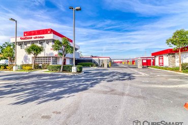 CubeSmart Self Storage - 2323 E South St Long Beach, CA 90805