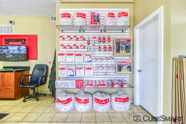 CubeSmart Self Storage - 1540 Altura Blvd Aurora, CO 80011