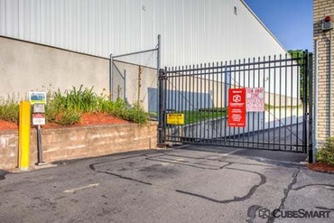 CubeSmart Self Storage - 99 Hamilton Ave Stamford, CT 06902