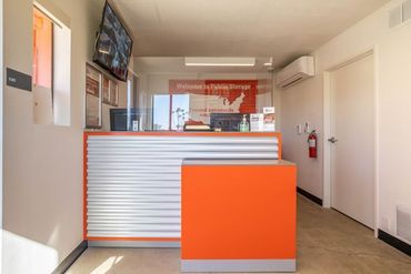 Public Storage - 5515 Walker Street Ventura, CA 93003