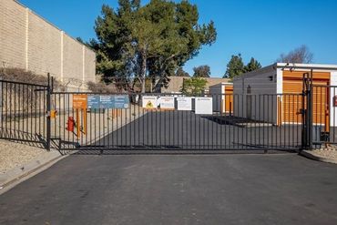 Public Storage - 5515 Walker Street Ventura, CA 93003