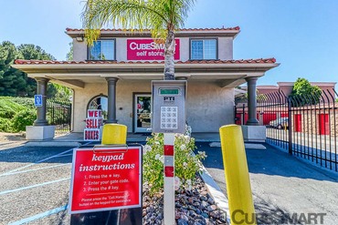 CubeSmart Self Storage - 24335 Monroe Ave Murrieta, CA 92562