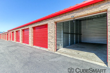 CubeSmart Self Storage - 24335 Monroe Ave Murrieta, CA 92562