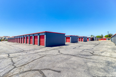 CubeSmart Self Storage - 210 W Bonnie View Dr Rialto, CA 92376