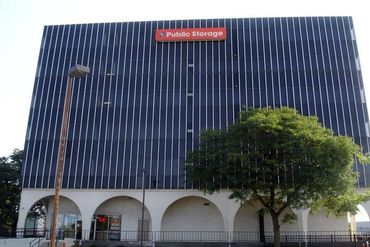 Public Storage - 20700 Greenfield Road Oak Park, MI 48237