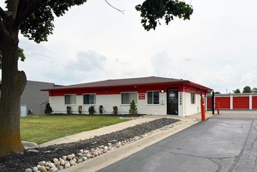 Public Storage - 12900 Newburgh Road Livonia, MI 48150
