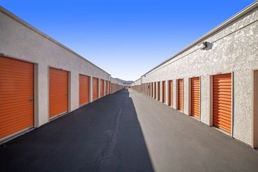 Public Storage - 17173 Valley Blvd Fontana, CA 92335