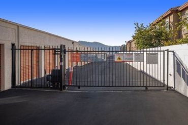 Public Storage - 17173 Valley Blvd Fontana, CA 92335