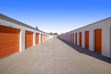 Public Storage - 10047 Linden Ave Bloomington, CA 92316