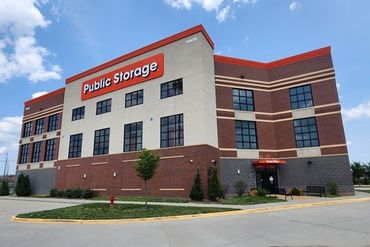 Public Storage - 11925 Santa Fe Trail Drive Lenexa, KS 66215