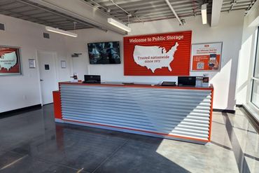 Public Storage - 12100 Santa Fe Trail Dr Lenexa, KS 66215