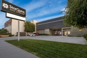 StorQuest - Tarzana / Oxnard - 18716 West Oxnard Street Los Angeles, CA 91356