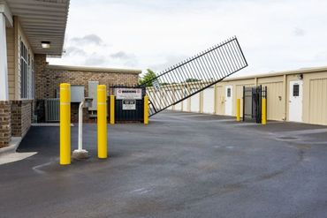 All Seasons Self Storage - 6635 Gordon Rd Wilmington, NC 28411