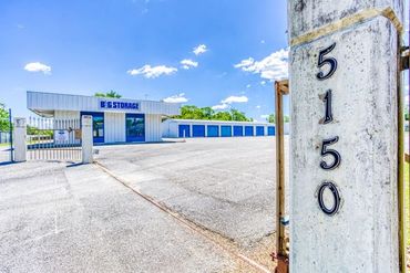 B&G Storage - 5150 Us-31 Atmore, AL 36502