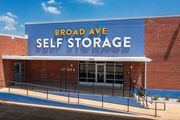 Broad Ave Self Storage - 2650 Broad Avenue Memphis, TN 38112