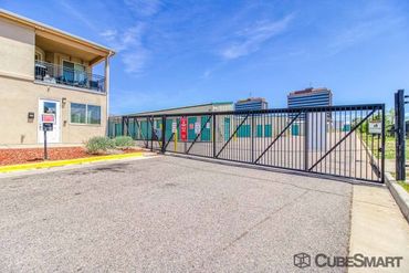 CubeSmart Self Storage - 2902 S Havana St Aurora, CO 80014