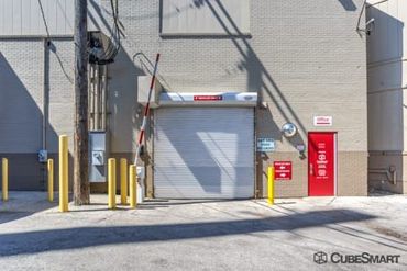 CubeSmart Self Storage - 2647 N Western Ave Chicago, IL 60647