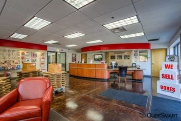 CubeSmart Self Storage - 3402 N Kedzie Ave Chicago, IL 60618