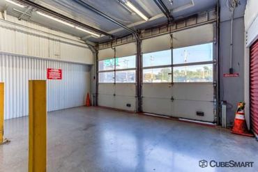 CubeSmart Self Storage - 407 East 25th Street Chicago, IL 60616