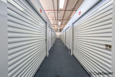 CubeSmart Self Storage - 4100 W Diversey Ave Chicago, IL 60639