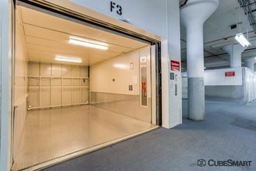 CubeSmart Self Storage - 4100 W Diversey Ave Chicago, IL 60639