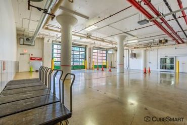 CubeSmart Self Storage - 4100 W Diversey Ave Chicago, IL 60639