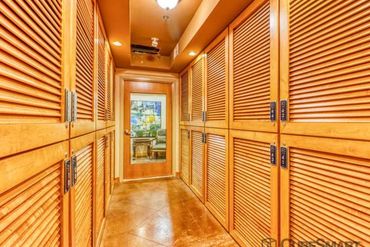 CubeSmart Self Storage - 6831 W Northwest Hwy Dallas, TX 75225