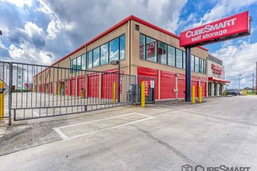 CubeSmart Self Storage - 11325 Westpark Drive Houston, TX 77082