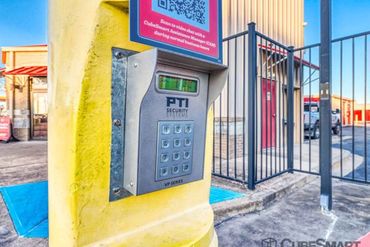 CubeSmart Self Storage - 15707 Bellaire Blvd Houston, TX 77083