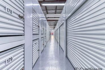CubeSmart Self Storage - 15707 Bellaire Blvd Houston, TX 77083