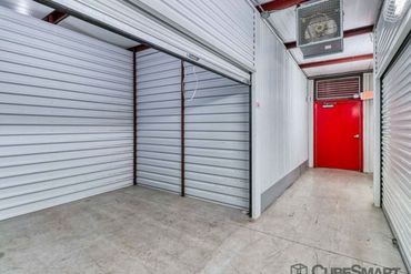 CubeSmart Self Storage - 15707 Bellaire Blvd Houston, TX 77083