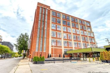 CubeSmart Self Storage - 1038 West 35th Street Chicago, IL 60609