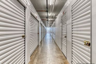 CubeSmart Self Storage - 1038 West 35th Street Chicago, IL 60609