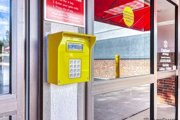 CubeSmart Self Storage - 8585 Touchton Road Jacksonville, FL 32216