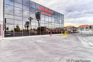 CubeSmart Self Storage - 2101 Rock Springs Dr Las Vegas, NV 89128