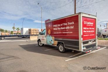 CubeSmart Self Storage - 533 E Dunlap Ave Phoenix, AZ 85020