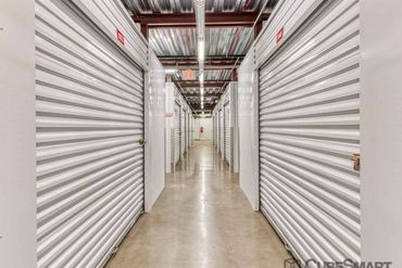 CubeSmart Self Storage - 4310 W Gandy Blvd Tampa, FL 33611