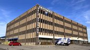 Defender Self Storage Pittsburgh Greentree - 875 Greentree Road Green Tree, PA 15220
