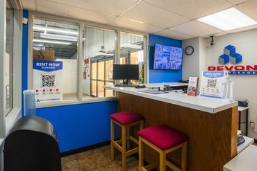 Devon Self Storage - 2207 West Pinhook Road Lafayette, LA 70508
