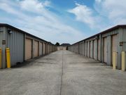 Devon Self Storage - 300 Westgate Road Lafayette, LA 70506